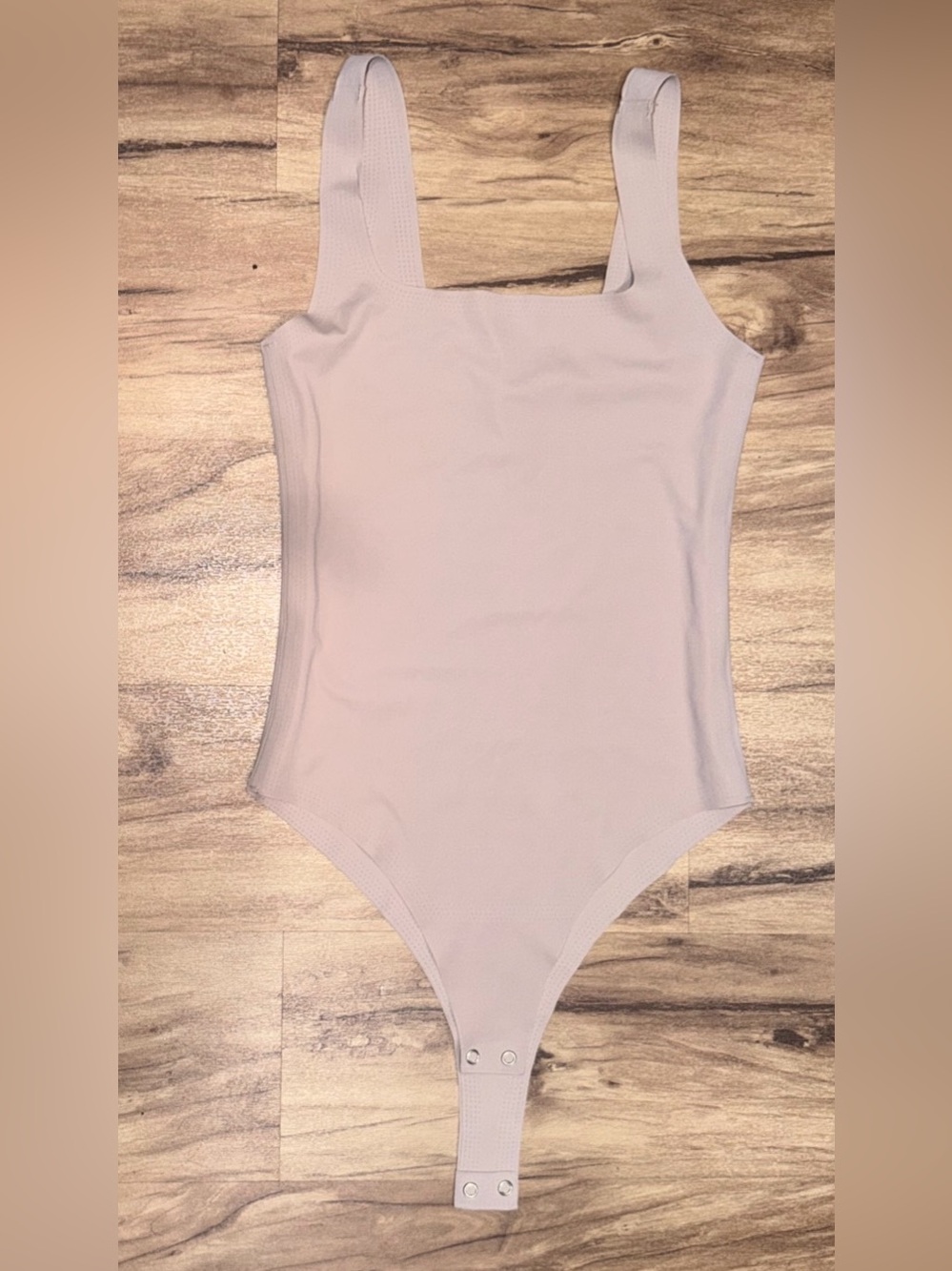 ANWND Women’s Seamless Compression Bodysuit - Beige/Nude Size Small/ Medium